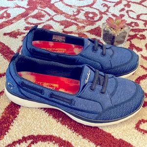 Sketchers | Blue Nemory Foam Casual Everyday Walking sneakers women’s 7.5
